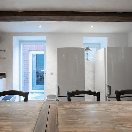 Lodge Am Oxenweg - Zimmer 5 ฮูซุม ภายนอก รูปภาพ