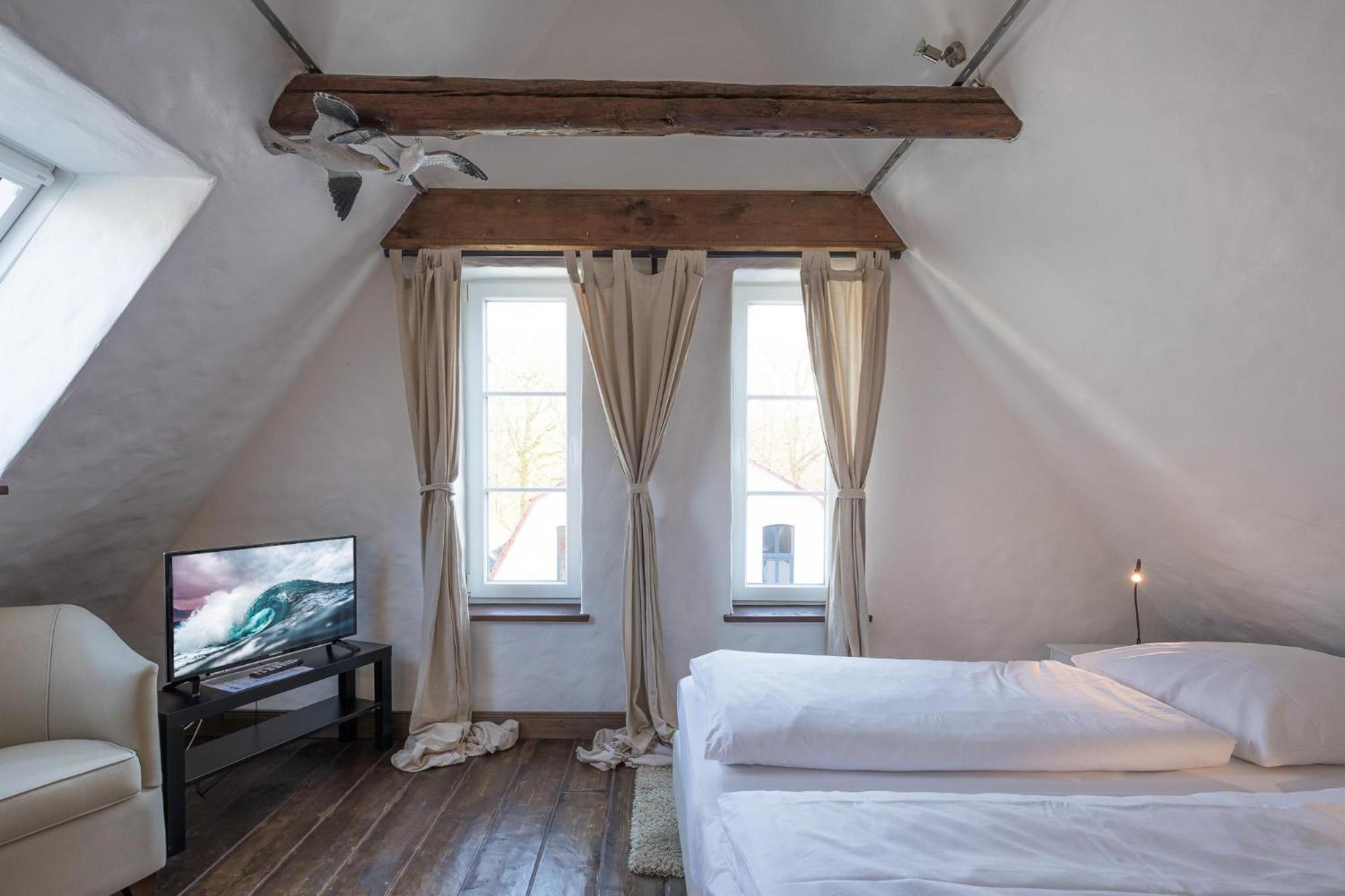 Lodge Am Oxenweg - Zimmer 5 ฮูซุม ภายนอก รูปภาพ